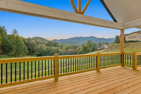Exterior - 431 Tahlfield, Sylva, NC 28779 photo 18 of 22