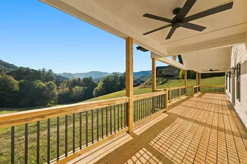 Exterior - 431 Tahlfield, Sylva, NC 28779 photo 20 of 22