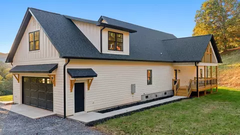 Exterior - 431 Tahlfield, Sylva, NC 28779 photo 4 of 22