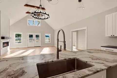 Kitchen - 431 Tahlfield, Sylva, NC 28779 photo 4 of 4