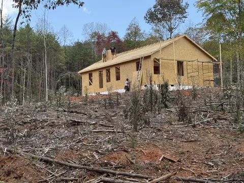 227 Pine Ridge Cir, Franklin, NC 28734