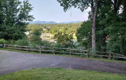 95 Parkview Ln, Franklin, NC 28734 photo 9