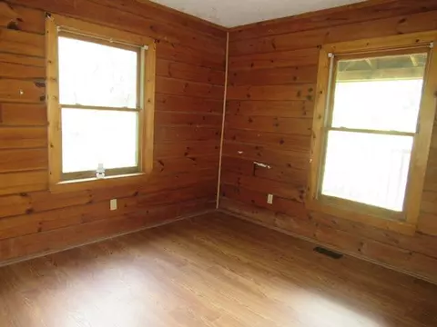 Bedroom - 85 Guy Knob, Franklin, NC 28734 photo 5 of 5