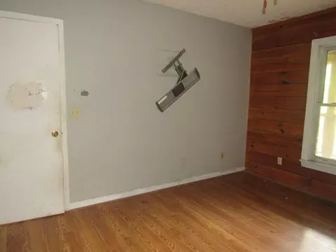 Bedroom - 85 Guy Knob, Franklin, NC 28734 photo 2 of 5