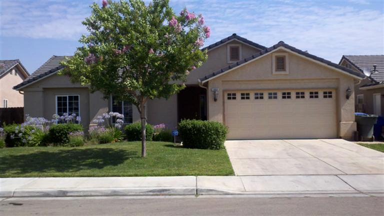 1890 Catherine Ave, Sanger, CA 93657 photo 1