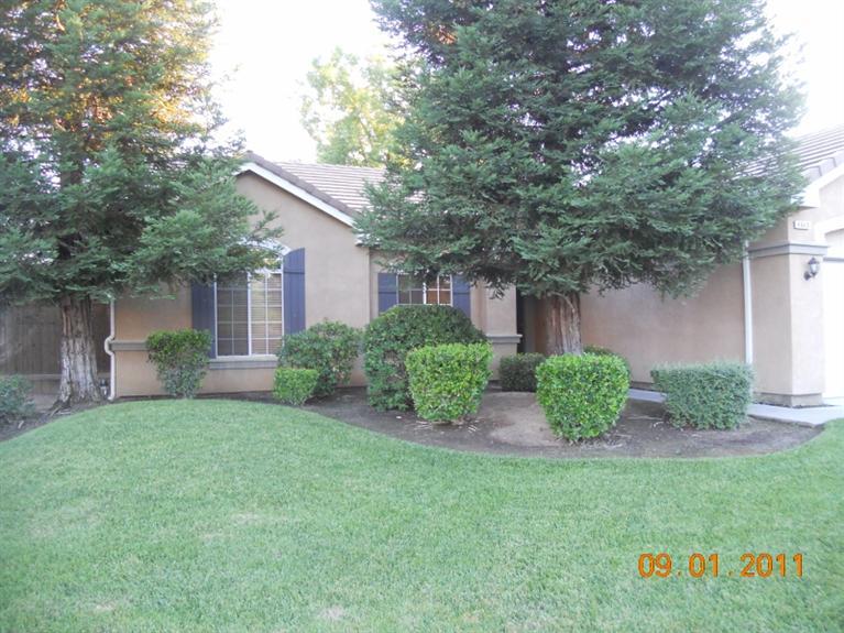 4849 N Crystal Springs Ct, Clovis, CA 93619 photo 1