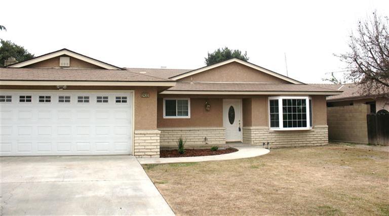 2433 Hicks St, Selma, CA 93662 photo 1