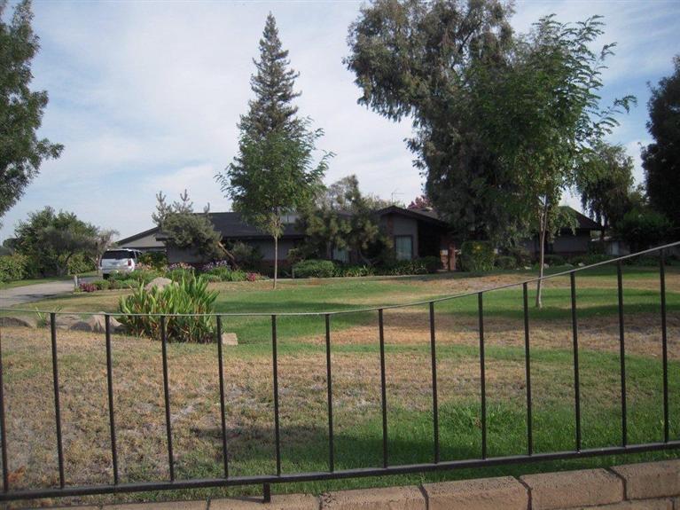 5322 E Nees Ave, Clovis, CA 93611 photo 1