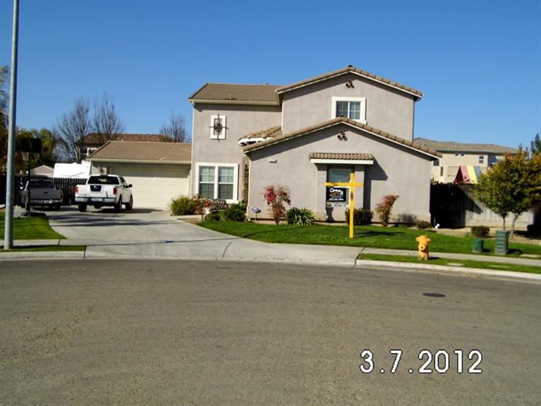 1370 Lily Ave, Sanger, CA 93657 photo 1