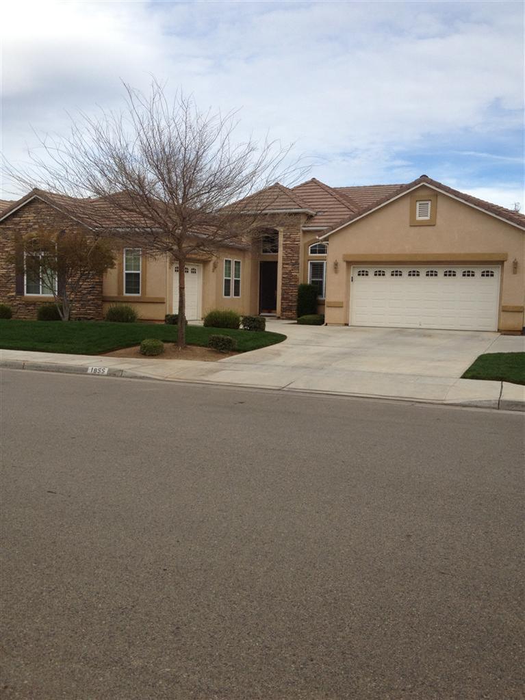 1855 N Jasmine Ave, Clovis, CA 93619 photo 1