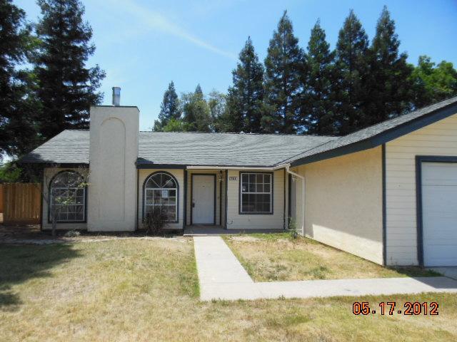264 Jasmine Ave, Clovis, CA 93611 photo 1