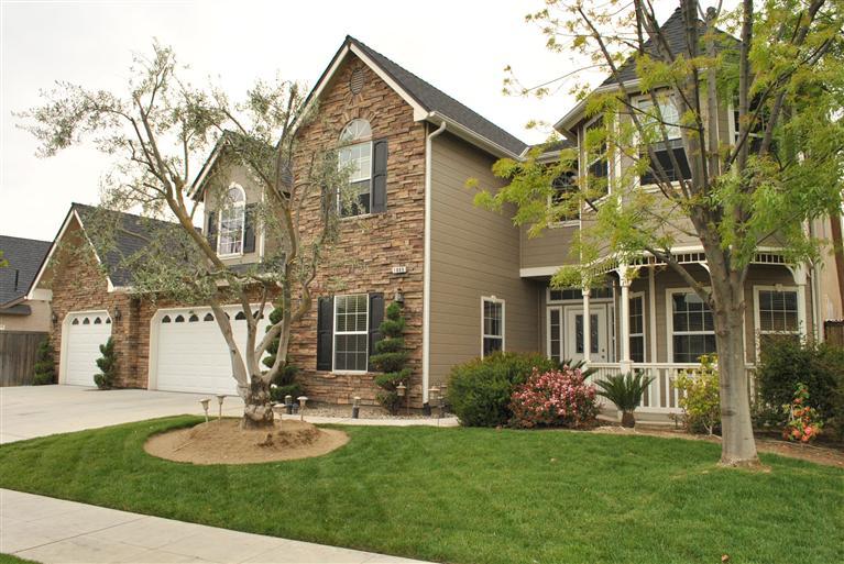 1880 N Dartmouth Ave, Clovis, CA 93619 photo 1