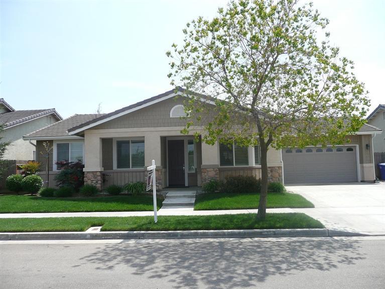 1891 E Duff Ave, Reedley, CA 93654 photo 1