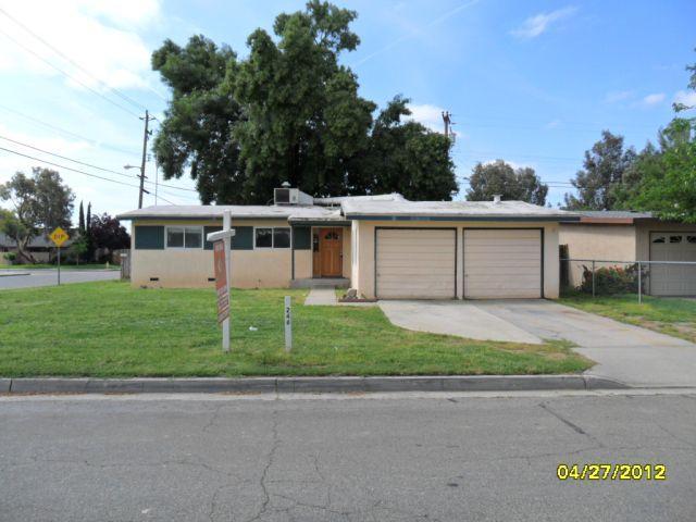 246 Mitchell Ave, Clovis, CA 93612 photo 1