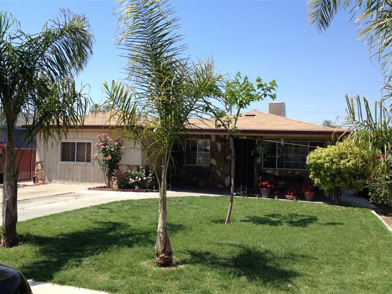 611 Faller Ave, Sanger, CA 93657 photo 1