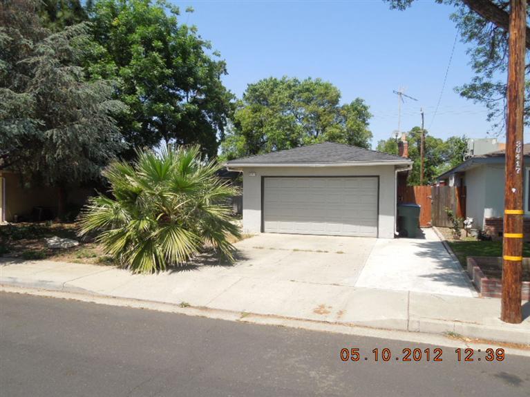 455 W San Gabriel Ave, Clovis, CA 93612 photo 1