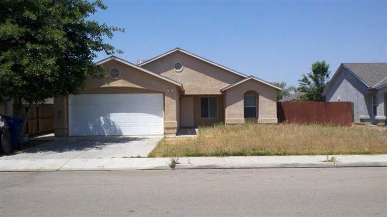 561 Quality Ave, Sanger, CA 93657 photo 1
