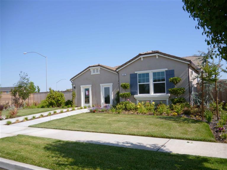 883 Bellise Ave, Dinuba, CA 93618 photo 1