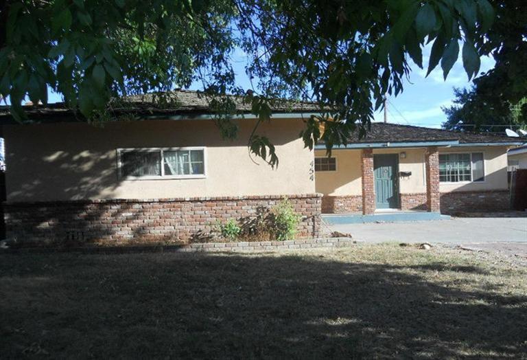 454 Cornell Ave, Coalinga, CA 93210 photo 1