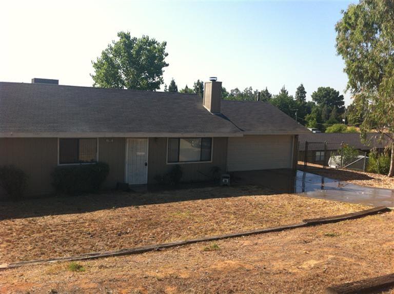 17807 Bedford Dr, Madera, CA 93638 photo 1