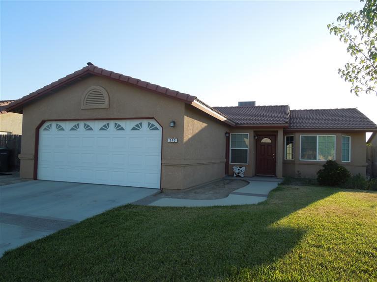 275 S Joseph Ave, Kerman, CA 93630 photo 1