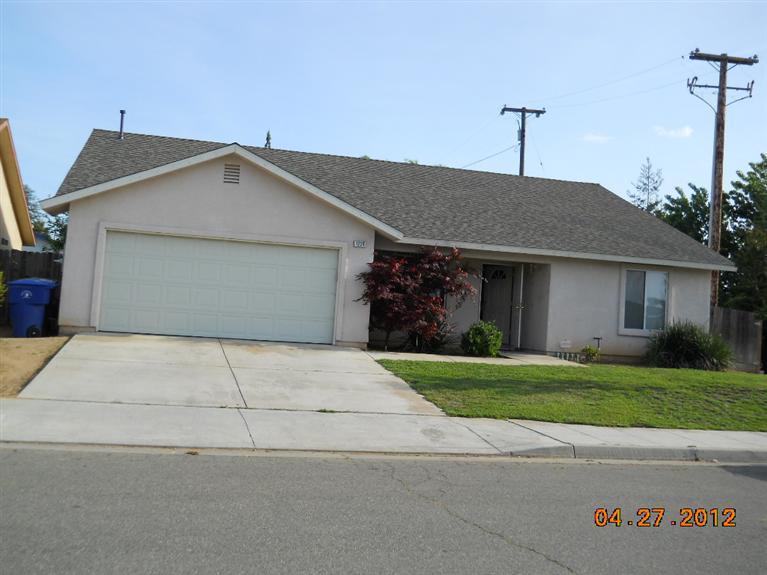 1224 Estabrook, Clovis, CA 93612 photo 1
