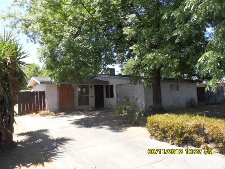 4756 E Lyell Ave, Fresno, CA 93702 photo 1
