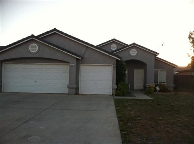 3907 Garfield St, Selma, CA 93662 photo 1