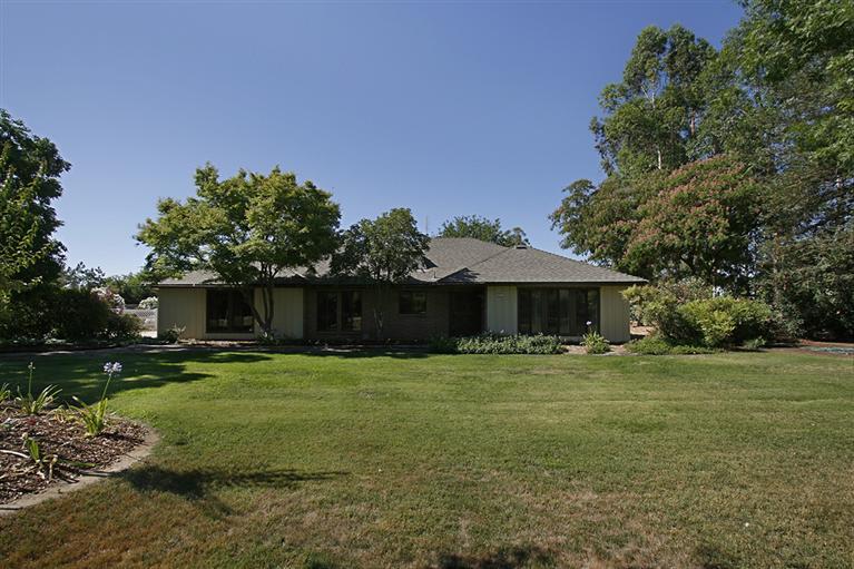 9483 Ellery Ave, Clovis, CA 93619 photo 1