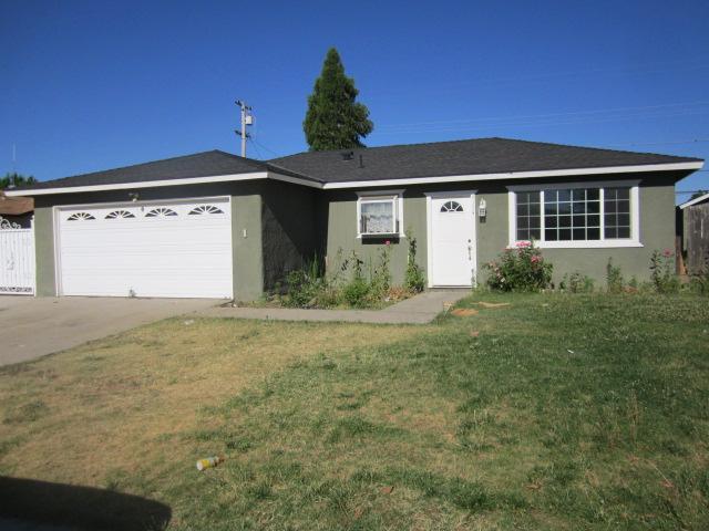 3394 Claremont Ave, Clovis, CA 93611 photo 1