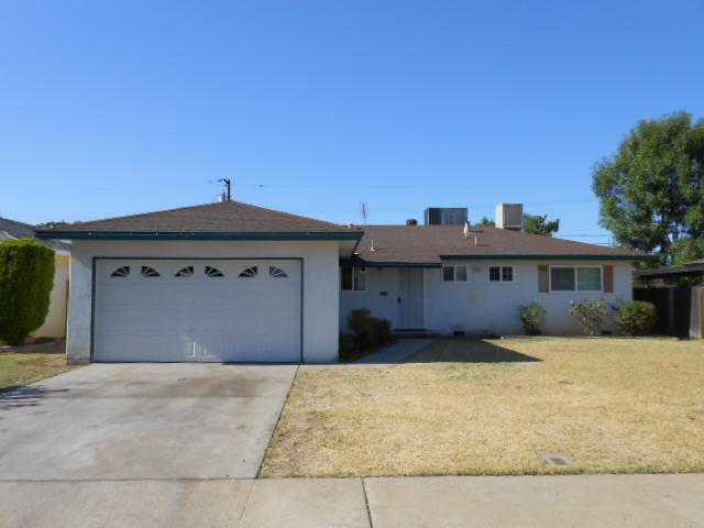 122 W Rall Ave, Clovis, CA 93612 photo 1