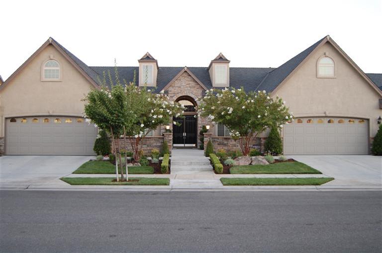 458 W Loyola Ave, Clovis, CA 93619 photo 1