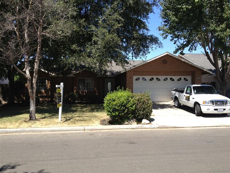 4957 E Burns Ave, Fresno, CA 93725 photo 1