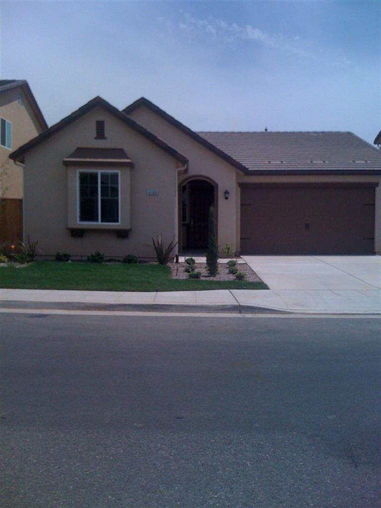 4166 Richmond Ave, Clovis, CA 93619 photo 1