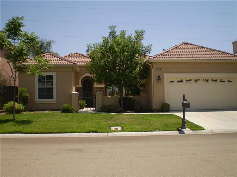 4734 N Arrow Ridge Way, Clovis, CA 93619 photo 1