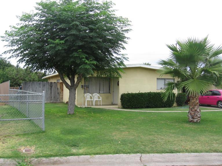 951 Estabrook Dr, Clovis, CA 93612 photo 1