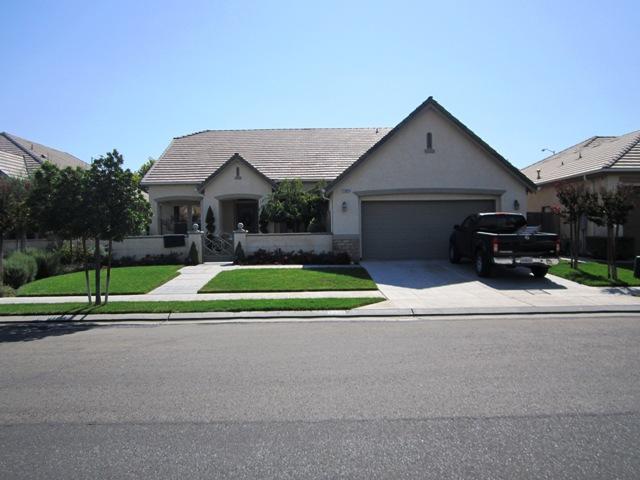 1845 N Whiteash Ave, Clovis, CA 93619 photo 1