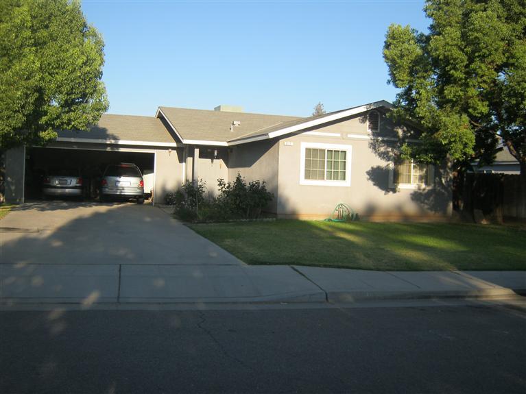 817 Music Ave, Clovis, CA 93612 photo 1