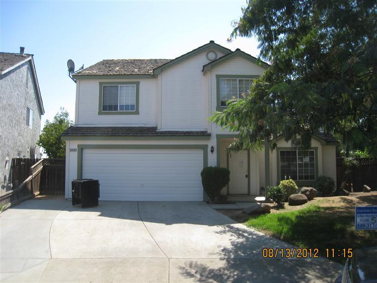 3216 N Dewey Ave, Fresno, CA 93722 photo 1