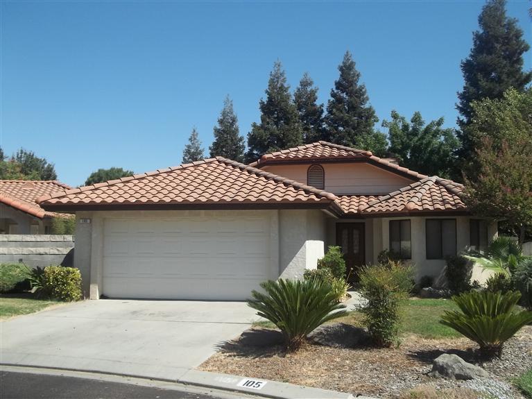 105 Prince Ln, Madera, CA 93637 photo 1