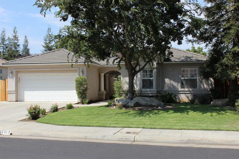 2313 Sierra Madre Ave, Clovis, CA 93611 photo 1