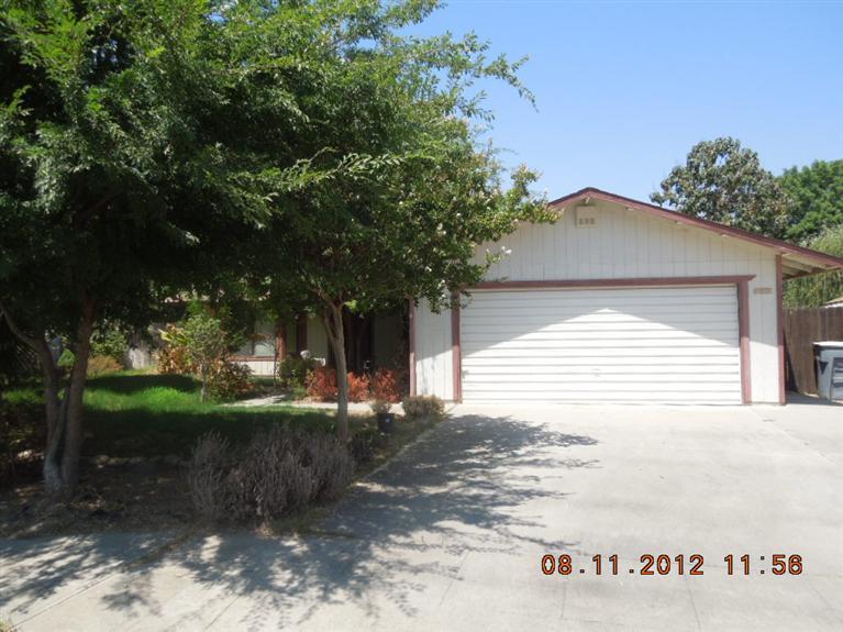 1653 Holland, Clovis, CA 93611 photo 1