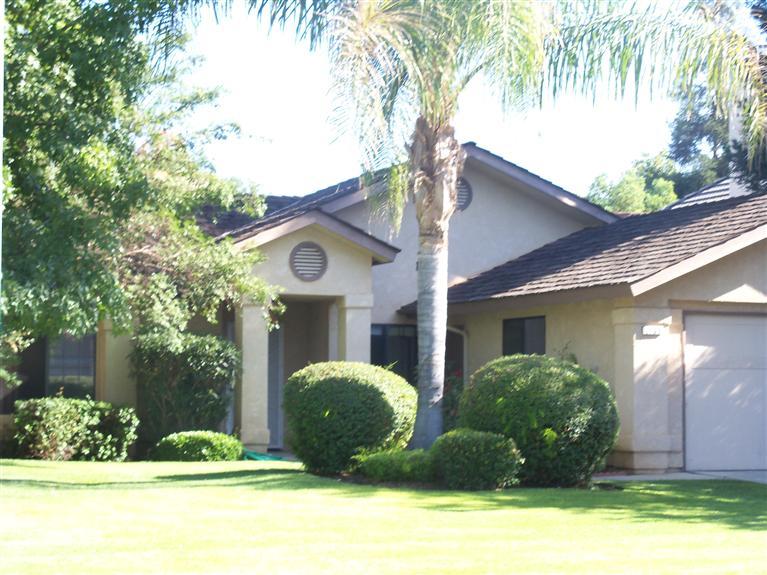 2160 E Shea Dr, Fresno, CA 93720 photo 1