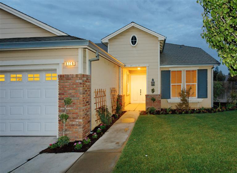 3326 Hornet Ave, Clovis, CA 93611 photo 1