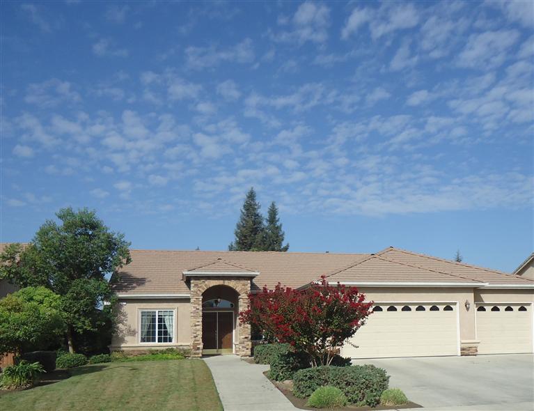 3737 Olive St, Selma, CA 93662 photo 1