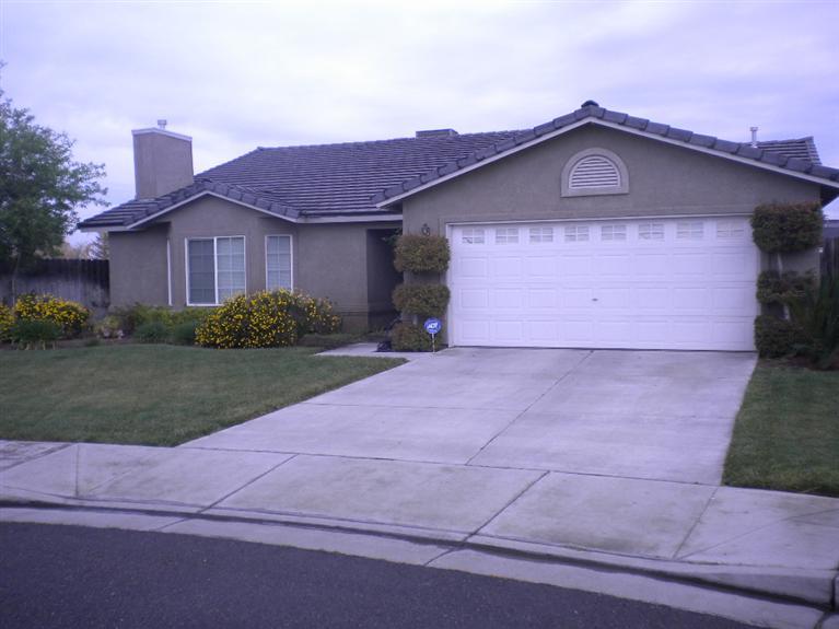 1477 Josephine Ct, Madera, CA 93638 photo 1