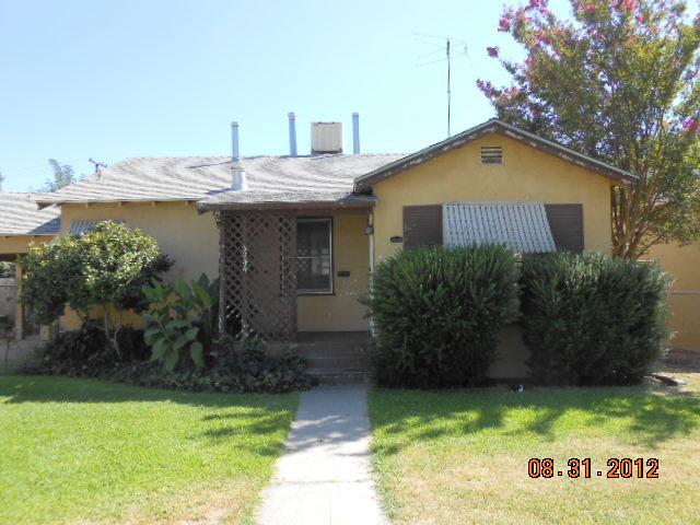 3044 E Pine Ave, Fresno, CA 93703 photo 1