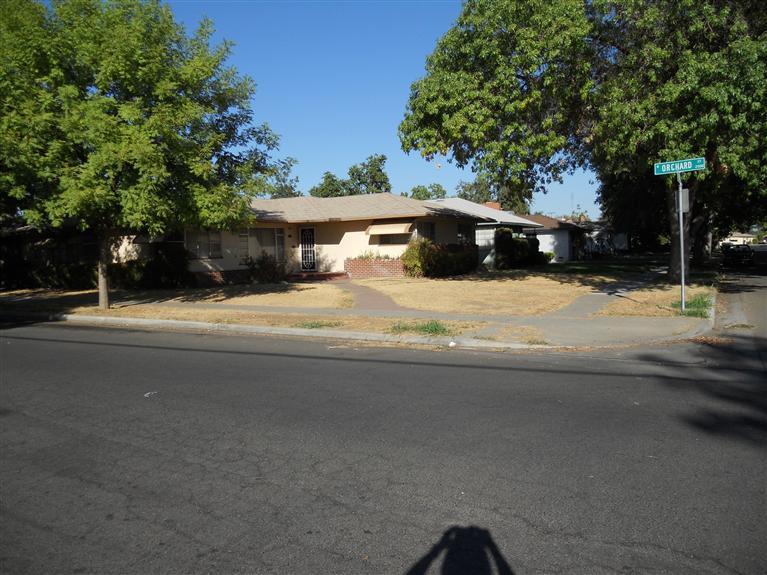 3003 E Terrace Ave, Fresno, CA 93703 photo 1
