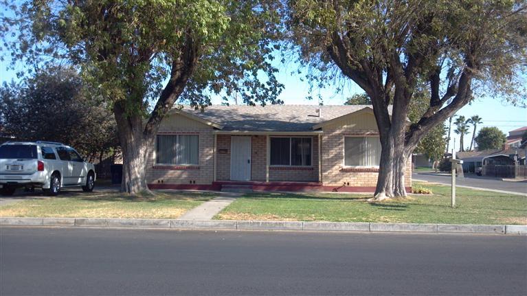 821 E Orange Ave, Chowchilla, CA 93610 photo 1