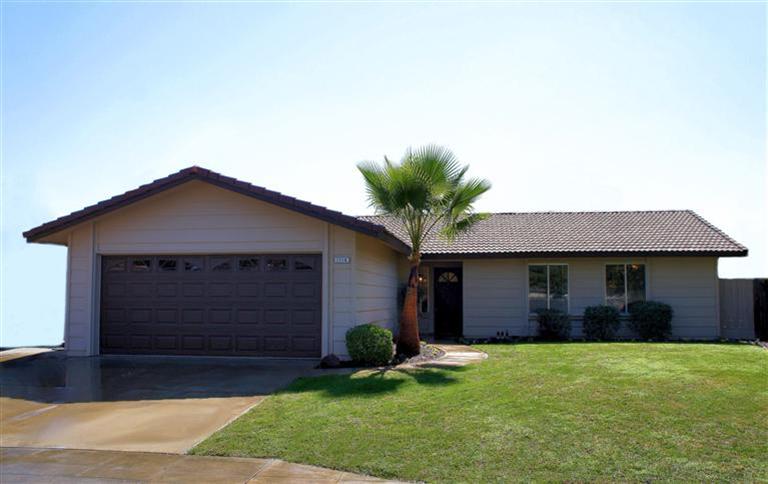 1114 Palo Alto Ave, Clovis, CA 93612 photo 1
